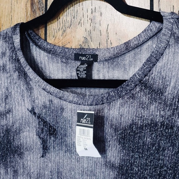 Rue 21 Tie Dye Gray and Black Lightweight Knit Sweater, Size M NWT - Picture 7 of 7